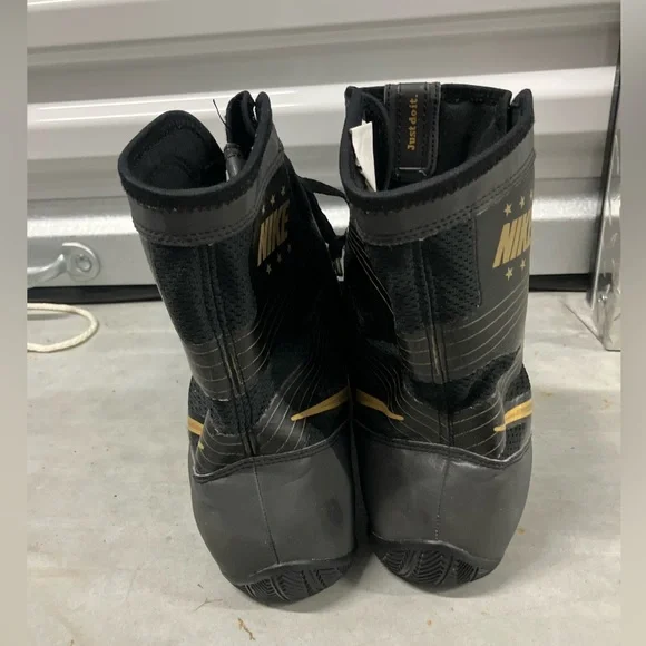 Nike HyperKO Men's Boxing Shoes Black/Gold size 12 pre owned Authentic - Picture 3 of 9
